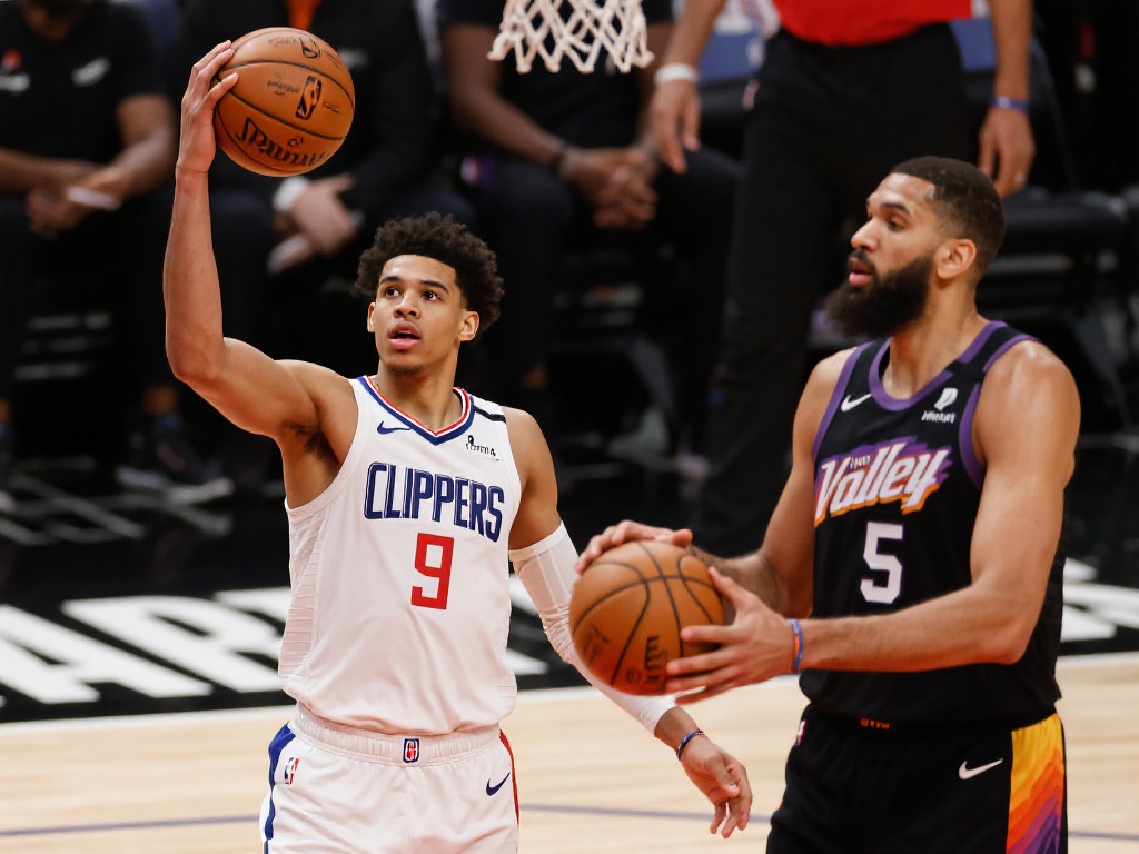 申京首轮狂飙数据全面统治内线篮板 申京并非传统内线球员,他的技术特点更加全